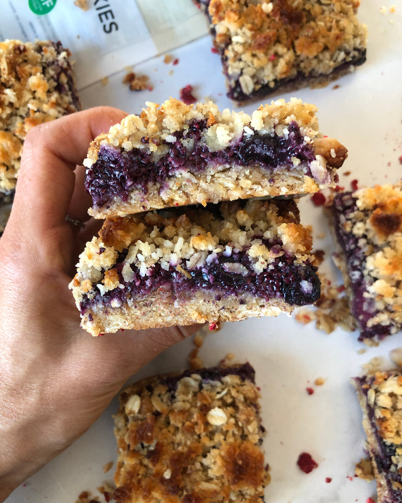 Berry & Vanilla Bean Cookie Crumble Bars